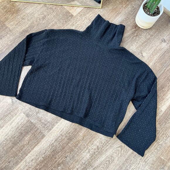 Modcloth Ribbed Knitted Cropped Turtleneck Sweater - Picture 2 of 5